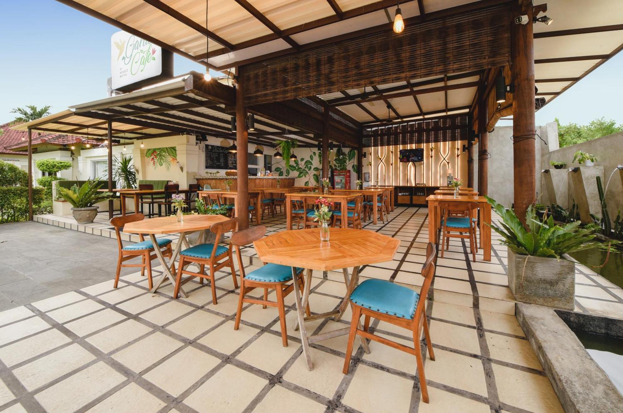 Bali Breezz Hotel Jimbaran  Exterior photo