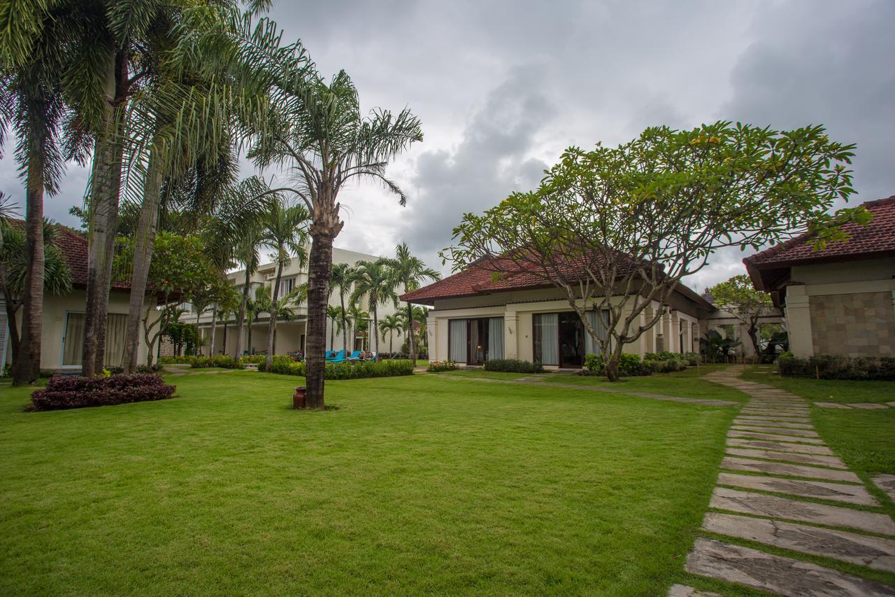 Bali Breezz Hotel Jimbaran  Exterior photo